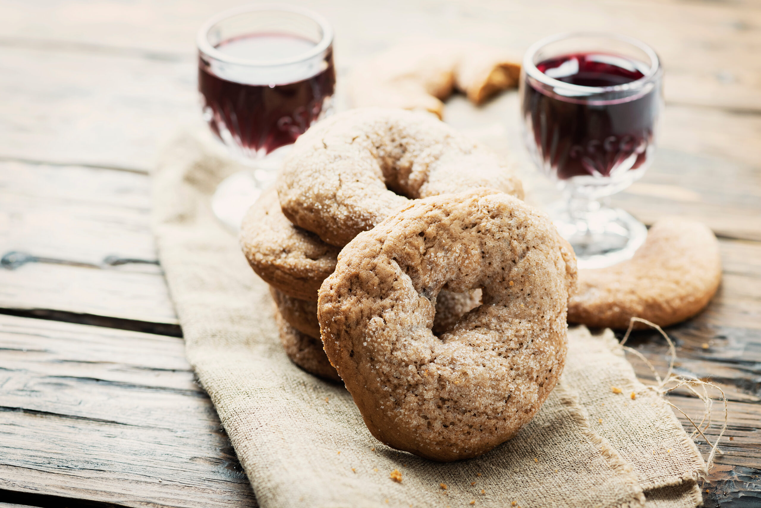 Typical,Italian,Cookies,Â«ciambelline,Al,Vino,Rossoâ»,,Selective,Focus